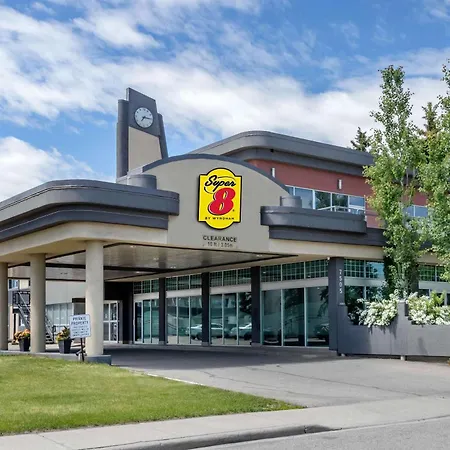 Super 8 By Wyndham Macleod Trail Calgary-2