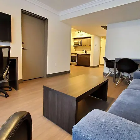 Super 8 By Wyndham Macleod Trail Calgary-3