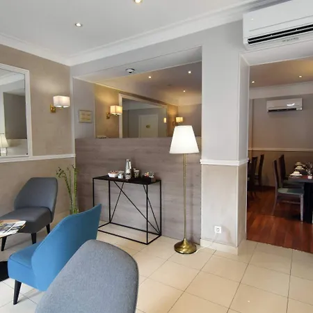 Alyss Saphir Cambronne Eiffel-3