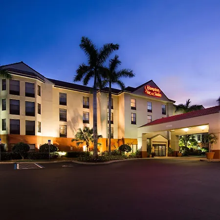Hampton Inn & Suites Fort Myers Beach/Sanibel Gateway-2