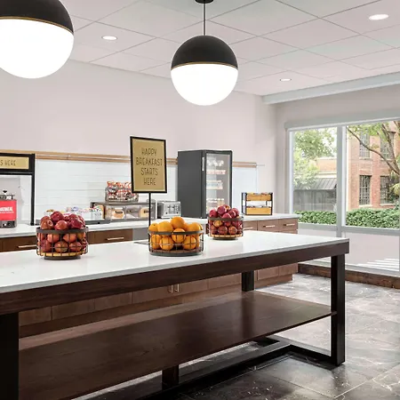 Hampton Inn Columbia-Downtown Historic District-3