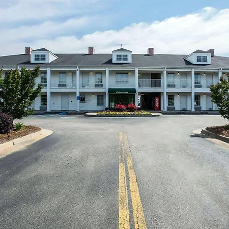 Quality Inn Waynesboro-2