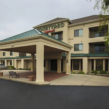 Courtyard By Marriott Topeka-2