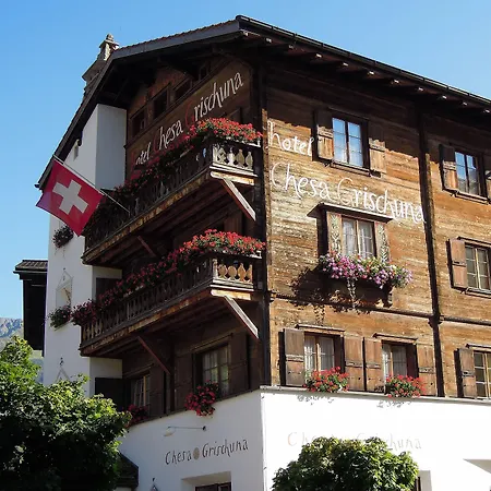 Hotel Chesa Grischuna-2