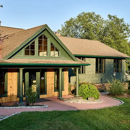 Bluebird Cady Hill Lodge-3