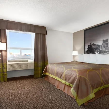 Super 8 By Wyndham Regina-2
