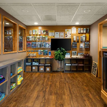 Best Western Northwoods Lodge-2