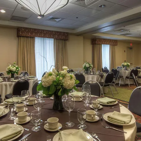 Hilton Garden Inn Norwalk-3