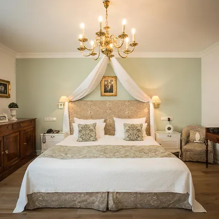 Hotel Belle Epoque-3