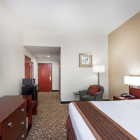Baymont By Wyndham Columbia Fort Jackson-3
