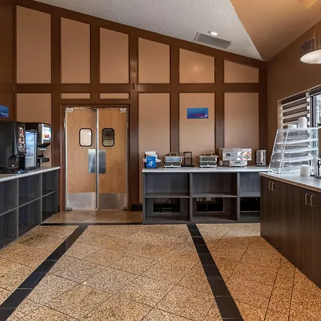 Best Western Marquis Inn & Suites-2