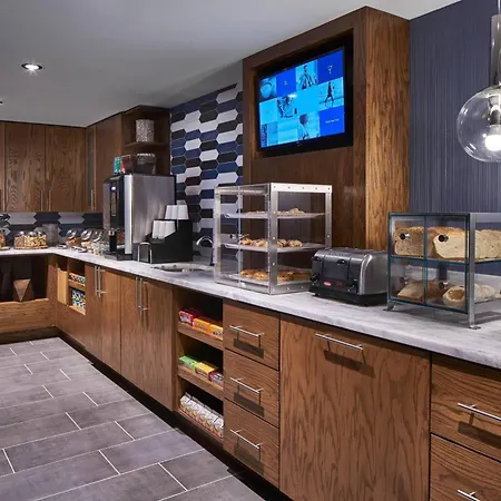 Delta Hotels By Marriott Norfolk Airport-3