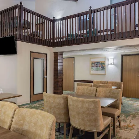 Americinn By Wyndham Duluth South Black Woods Event Center-2