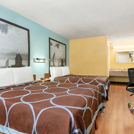 Super 8 By Wyndham Findlay-3