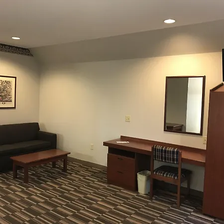 Microtel Inn & Suites Urbandale-2