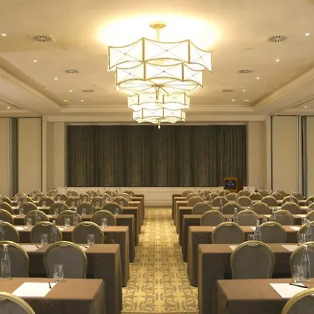 Intercontinental Chantilly Chateau Mont Royal By Ihg-2