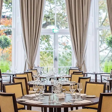 Oatlands Park Hotel-3