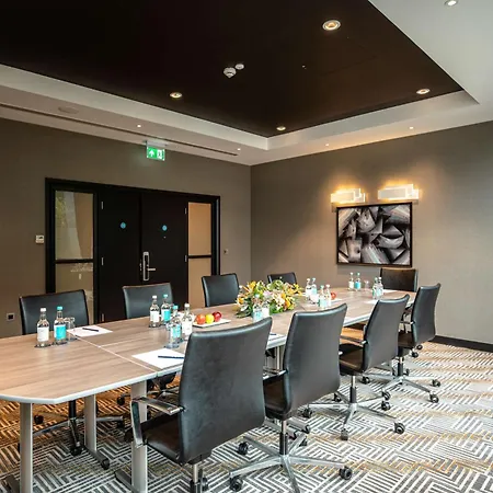Doubletree By Hilton Woking-2