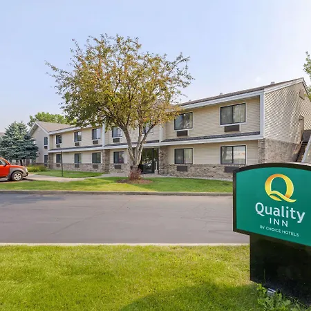 Quality Inn Oshkosh Aviation Park-2