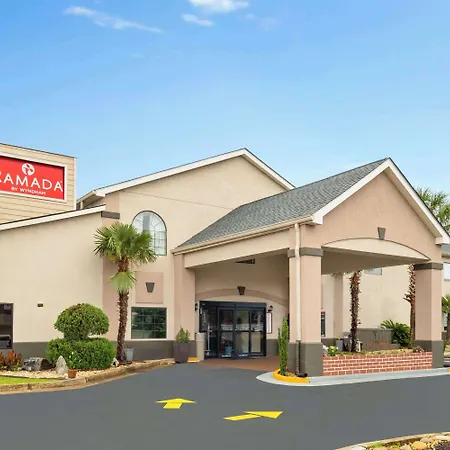 Ramada By Wyndham Locust Grove-2