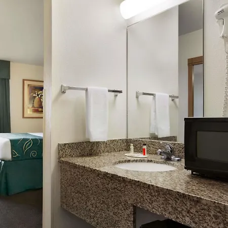 Travelodge By Wyndham Pecos-2