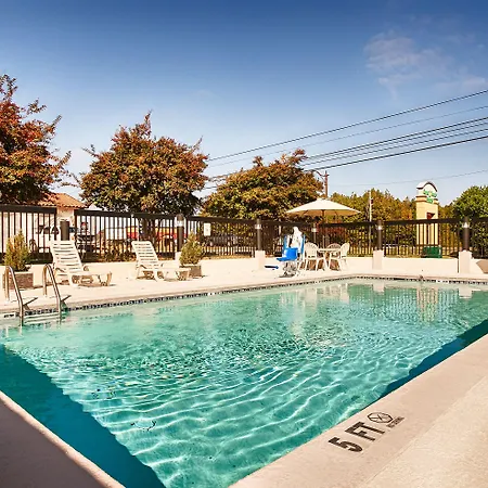 Americas Best Value Inn & Suites Bastrop-3
