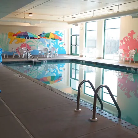 Clarion Suites At The Alliant Energy Center-2
