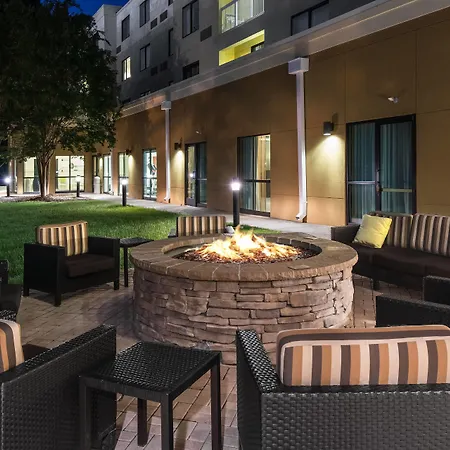 Courtyard By Marriott Charlotte Gastonia-3