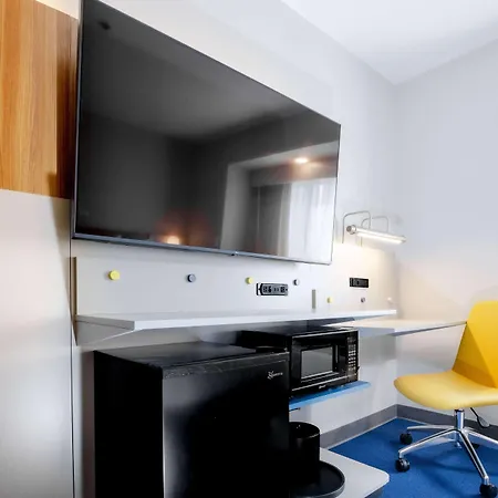 Microtel Inn & Suites Springville-3