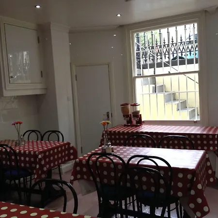 Lord Kensington Hotel-3
