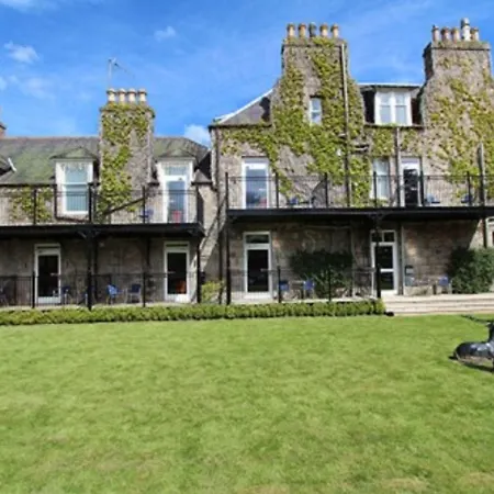 Loch Kinord Hotel-2