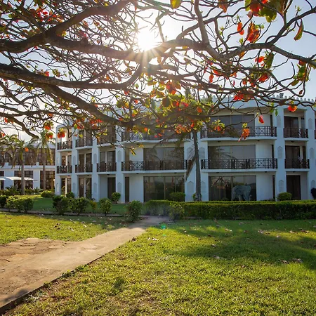 Golden Tulip Dar Es Salaam-3