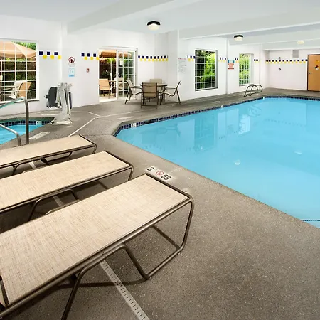 Best Western Plus Vancouver Mall Drive-2