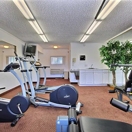Quality Inn & Suites Millville-3