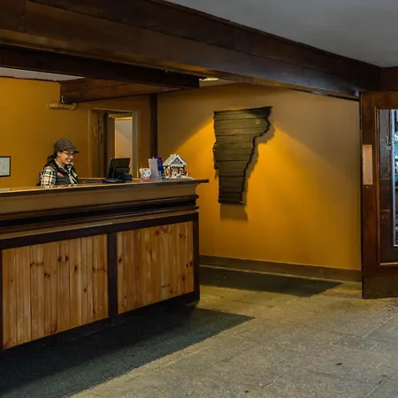 The Black Bear Lodge At Stratton Mountain Resort-3
