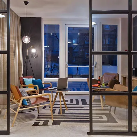 Moxy Berlin Humboldthain Park-3