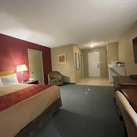 Travelodge By Wyndham Fort St John-3