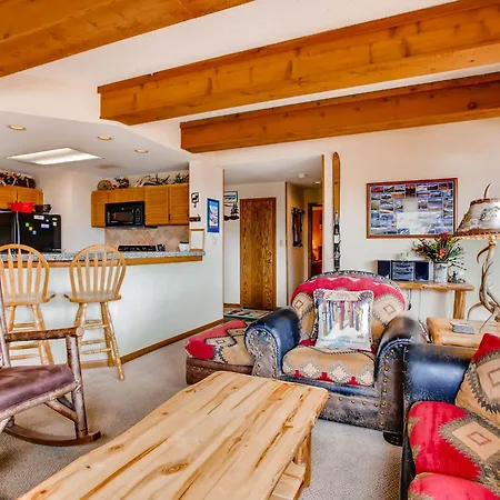 The Plaza Condominiums, A Vail Resorts Property-3