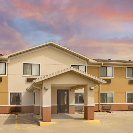 Super 8 By Wyndham Fond Du Lac-2