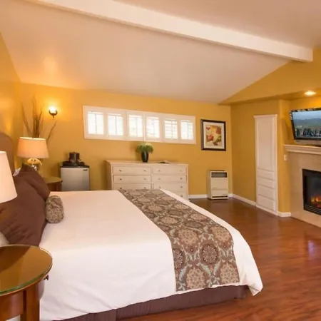 Sunset Inn Pacific Grove-2