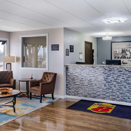 Super 8 By Wyndham Owatonna-3