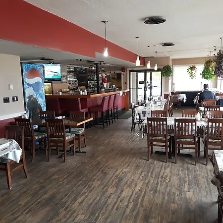 Sandman Inn Blue River-3