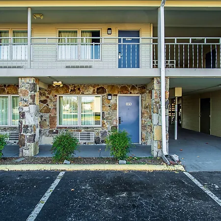 Motel 6 - Manchester-3