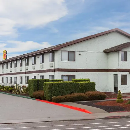 Super 8 By Wyndham Arcata-2