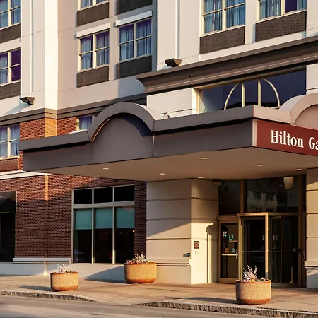 Hilton Garden Inn Omaha Downtown-Old Market Area-3