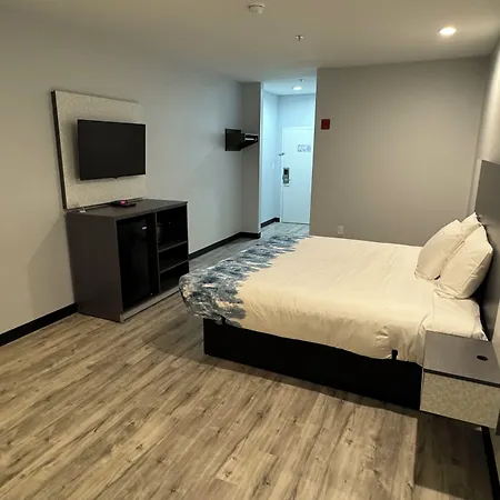 Americas Best Value Inn & Suites Haltom City Ft. Worth-3