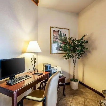 Econo Lodge Inn & Suites Middletown - Winchester South-2