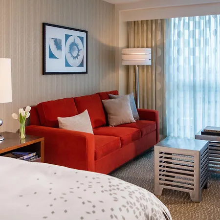 Renaissance Newark Airport Hotel-2