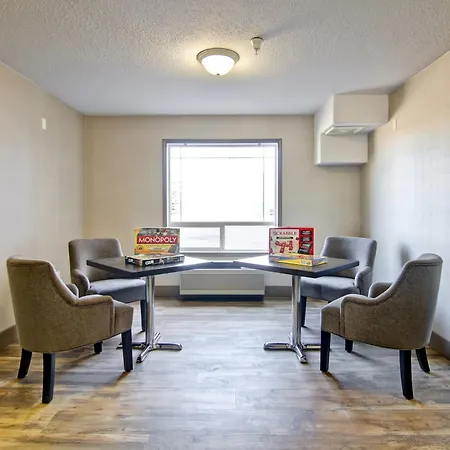 Canalta Hotel Brooks-3