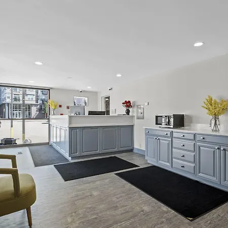 Super 8 By Wyndham Watertown/Cambridge/Boston Area-3